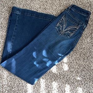 Shyanne flare jeans, size: 25/34, super cute, and super comfy!